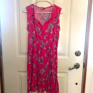 Super cute NWOT LOFT dress